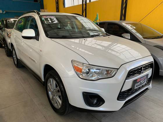 MITSUBISHI ASX 2.0 4X2 16V GASOLINA 4P AUTOMÁTICO MITSUBISHI ASX 2.0 4X2 16V GASOLINA 4P AUTOMÁTICO